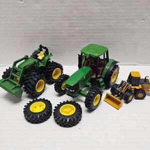 Lot John Deere Ertl Tractor Yellow Green Loader Die Cast Farm Extra Wheels